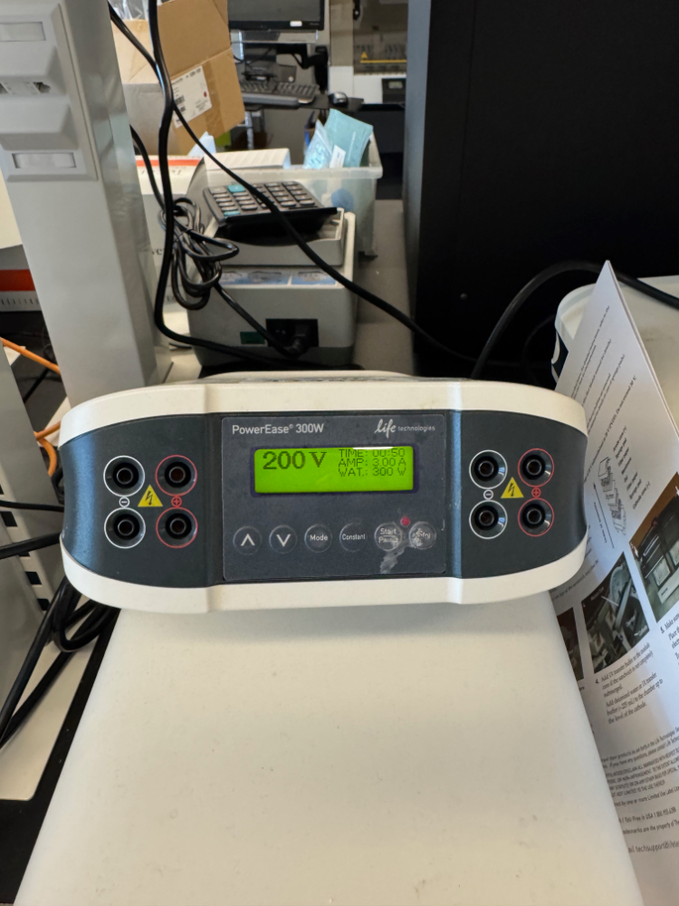 Image of Life Technologies PowerEase 300W Electrophoresis Power Supply